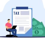 Ilustracija muškarca koji obračunava porez na laptopu (kako kladionice plaćaju porez)